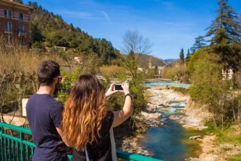 Un Moment De Detente Au Coeur De Vals-Les-Bains Kültér fotó